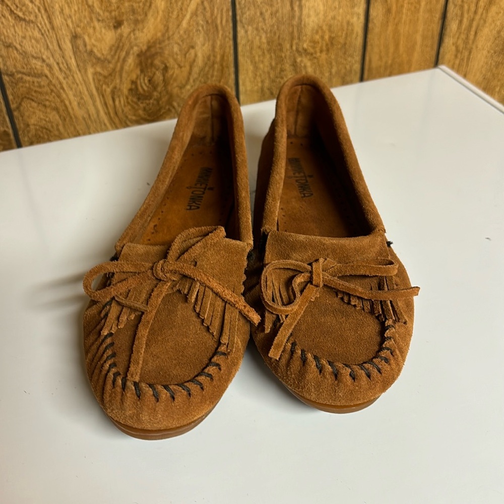 Mens Minnetonka Leather Slip On